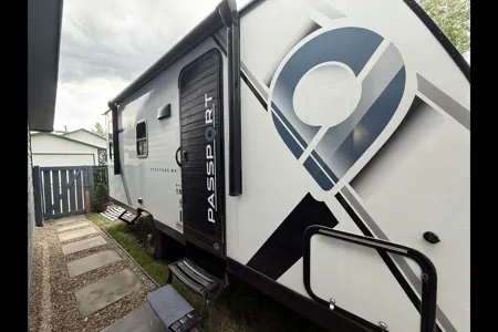 Brand new lightweight Glamping unit for 2 adults (+2kids)