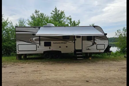 The Getaway with Curtis's Starcraft Autumridge Travel Trailer