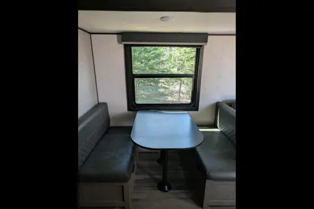 The Getaway with Curtis's Starcraft Autumridge Travel Trailer