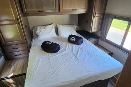 Thor Motor Coach Majestic 28A Class C