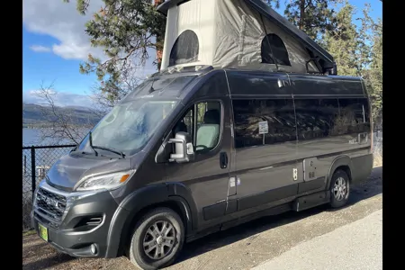 Vincent VanGo ~ Roadtrek Play + Slumber Class B