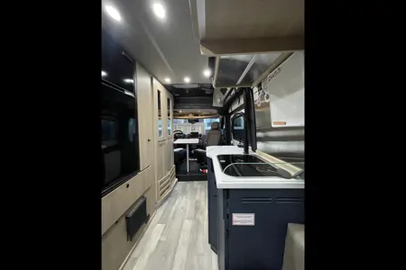 Vincent VanGo ~ Roadtrek Play + Slumber Class B