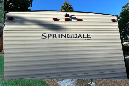 Keystone Springdale 1800BH Travel Trailer
