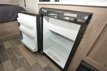 Keystone Springdale 1800BH Travel Trailer
