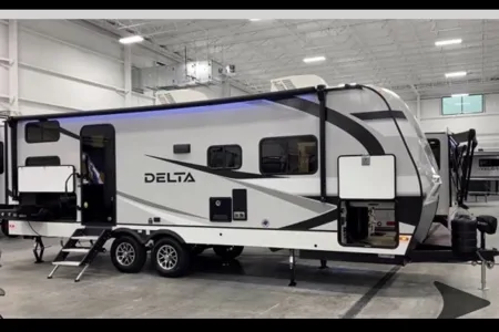 Classy Alliance RV Delta 251BH Travel Trailer LOADED