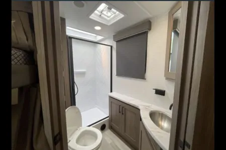 Classy Alliance RV Delta 251BH Travel Trailer LOADED