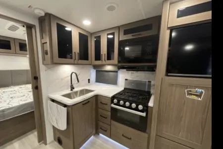 Classy Alliance RV Delta 251BH Travel Trailer LOADED