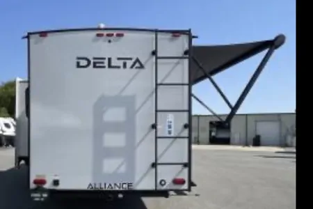 Classy Alliance RV Delta 251BH Travel Trailer LOADED