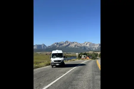 Luxury and Fully Loaded Off Grid Sprinter Van