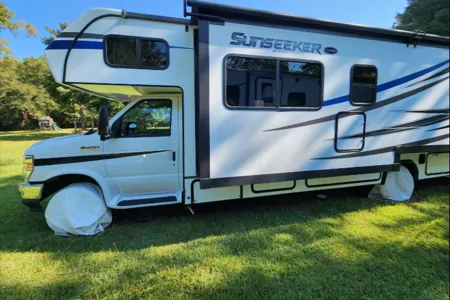 Forest River Sunseeker LESC1908