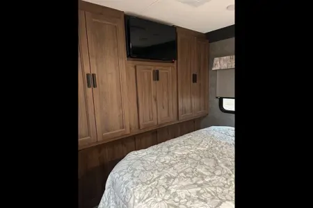 Forest River Sunseeker LESC1908