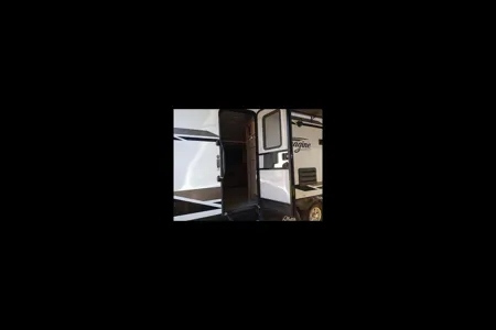 Olivia's Grand Design Imagine 2600RB Travel Trailer