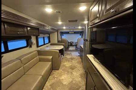 Mike’s Thor Windsport Class A Motor coach