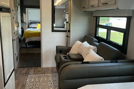 Ustacyia's Jayco Greyhawk 30Z Class C