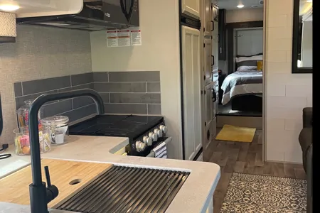 Ustacyia's Jayco Greyhawk 30Z Class C