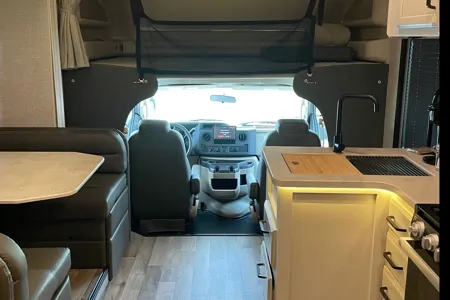 Ustacyia's Jayco Greyhawk 30Z Class C