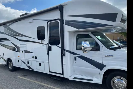 Ustacyia's Jayco Greyhawk 30Z Class C