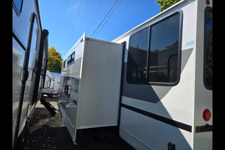 CalvinAngela's Salem View Travel Trailer