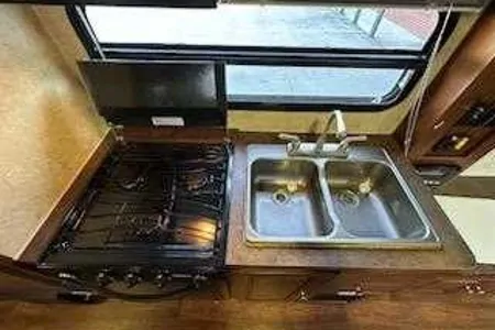 Jayes Flagstaff Shamrock Travel Trailer