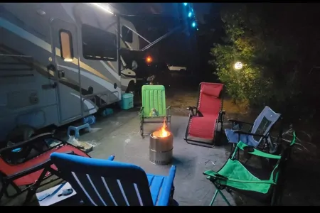 Cody's Thor Motor Coach 31E Class C Bunkhouse