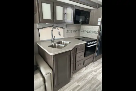 Birgit's Thor Motor Coach Hurricane Class A