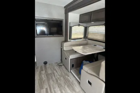 Birgit's Thor Motor Coach Hurricane Class A