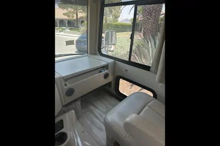 Birgit's Thor Motor Coach Hurricane Class A