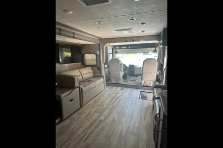 Birgit's Thor Motor Coach Hurricane Class A