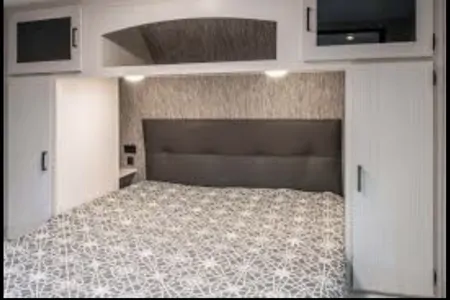 Maude's Venture RV Stratus Travel Trailer