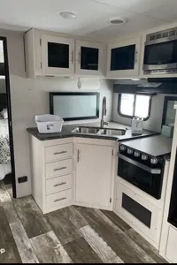 Maude's Venture RV Stratus Travel Trailer