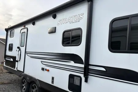 Maude's Venture RV Stratus Travel Trailer