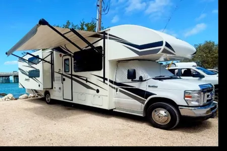 Scott's Jayco Redhawk 31XL Class C