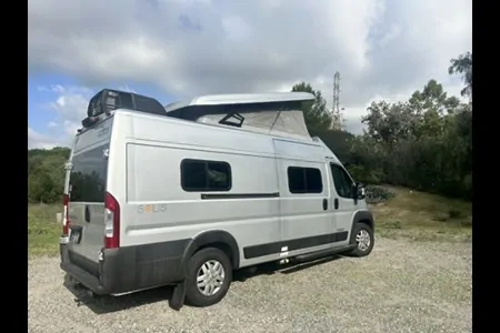 Ray's Winnebago 2022 Winnebago Solis – Sleeps 4 | Easy-to-Drive Camper Class B