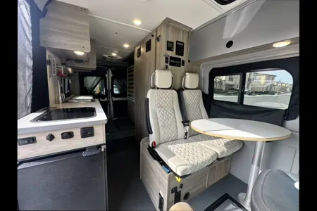 Ray's Winnebago 2022 Winnebago Solis – Sleeps 4 | Easy-to-Drive Camper Class B