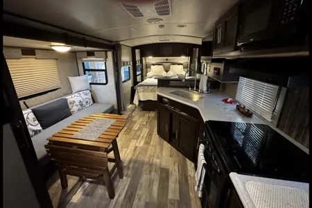 Kew Family Cruiser RV 21RB Travel Trailer