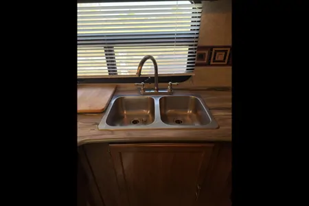 Barry's Dutchmen Aerolite Travel Trailer