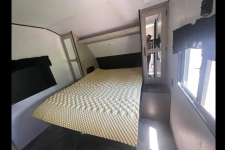 Tracy's Prowler 2021 Travel Trailer