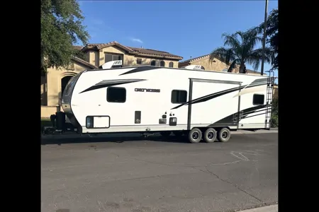 Great Toy Hauler for a Perfect Dispersed Getaway!