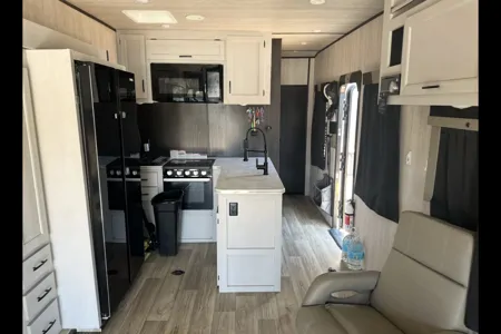 Great Toy Hauler for a Perfect Dispersed Getaway!