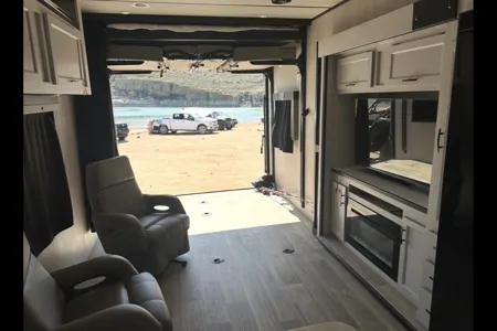 Great Toy Hauler for a Perfect Dispersed Getaway!