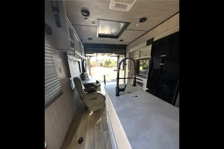 Great Toy Hauler for a Perfect Dispersed Getaway!