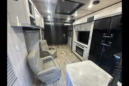 Great Toy Hauler for a Perfect Dispersed Getaway!