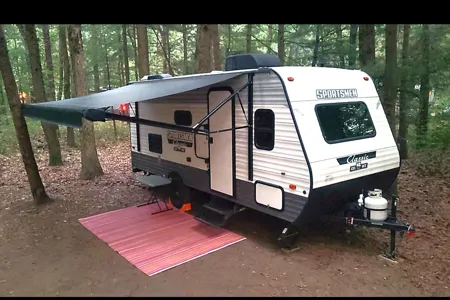 KZ Sportsman Classic Travel Trailer 181BH - Summer time