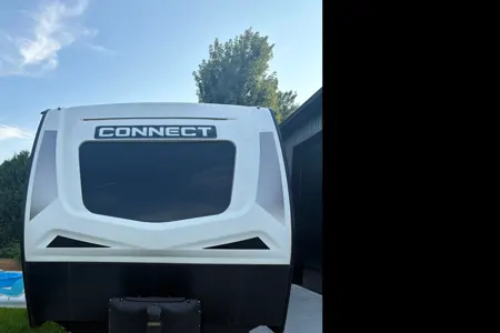 Jessie & Jeff’s 2021 KZ Connect Travel Trailer