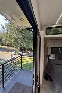 The Family Haven Luxury Suit RV