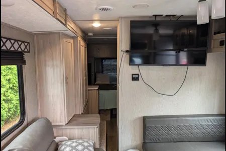 IBB Coachmen freedom express 246 RKS Travel Trailer