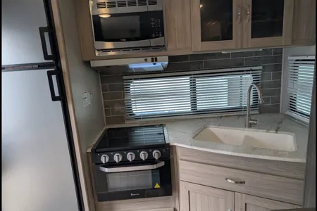 IBB Coachmen freedom express 246 RKS Travel Trailer