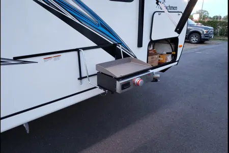 IBB Coachmen freedom express 246 RKS Travel Trailer
