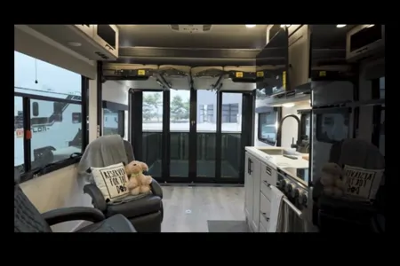 New 4 2026 “Just the right size”Toy Hauler”Wheel Chair Accessible”