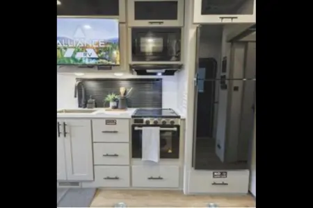 New 4 2026 “Just the right size”Toy Hauler”Wheel Chair Accessible”